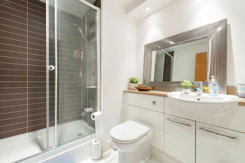 London Skylineviews 2 Bed 2 Bath Flat Near Canary Wharf, O2 & Excel Buitenkant foto