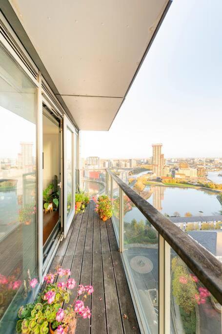 London Skylineviews 2 Bed 2 Bath Flat Near Canary Wharf, O2 & Excel Buitenkant foto