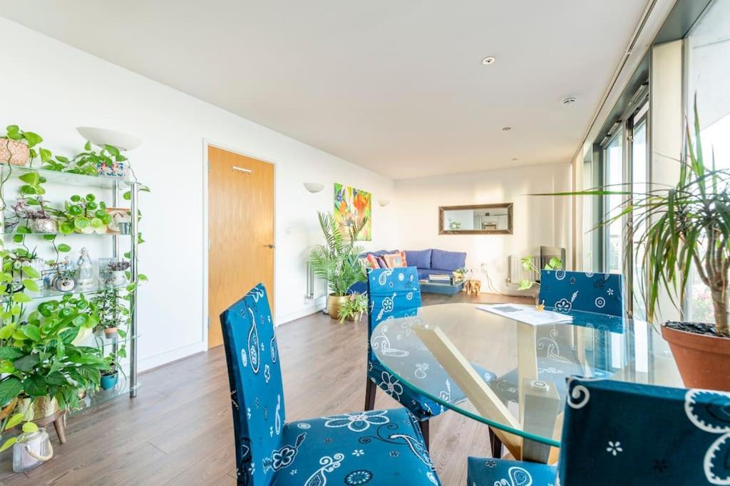 London Skylineviews 2 Bed 2 Bath Flat Near Canary Wharf, O2 & Excel Buitenkant foto